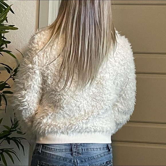 NWT Abercrombie & Fitch faux fur Jacket M - Picture 10 of 11